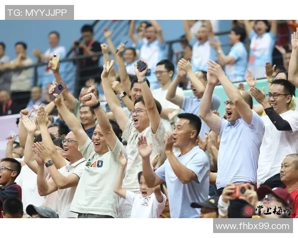 现役足球老将风采依旧 短暂退役后再度燃起赛场激情